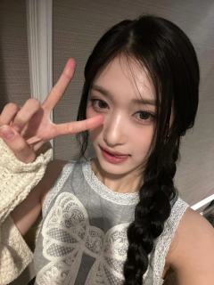 祝我们瑞宝19岁生日快乐！
p.s.希望有一个全是“李瑞生日