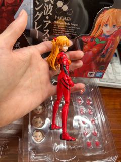 高13.5cm左右，6面雕，6对手型，两个替换背甲，一副特殊