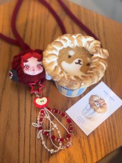 重复一个小蛋糕
重复三个贪吃鬼
不再执念星夜了