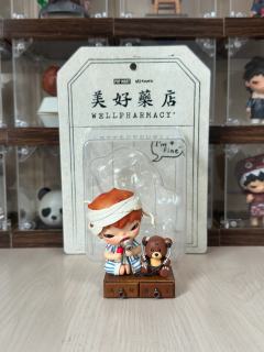 泡泡玛特 Hirono（小野）系列吊卡手办——「美好药店（W