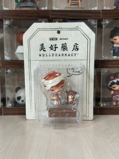 泡泡玛特 Hirono（小野）系列吊卡手办——「美好药店（W