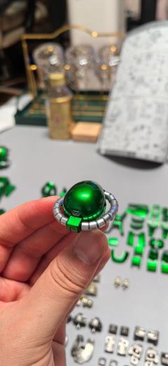 骨架内构和外甲全部喷涂完成，闪闪亮！好看！