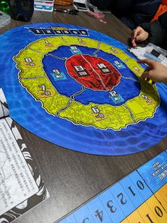 怪谈系列从囚徒以后的仙山到现在的崩坏都是画虎不成反类犬，仙山