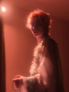 轮流发疯就是以后情感本的归宿。

大宴之上挺好玩的，一个是时