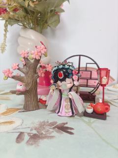 游园惊梦·囡茜的牡丹亭
当苏州昆曲的水磨调漫进潮玩的方寸，这