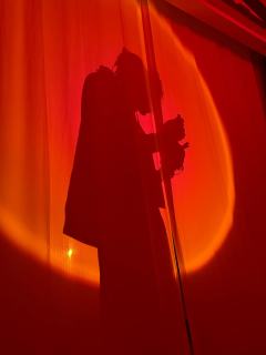 ￼ 剧本杀史上打过最委屈的角色出现了「带我走吧。我不要你袖手