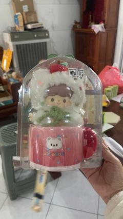 肯定是啊卓啊！！又可爱又便宜！！