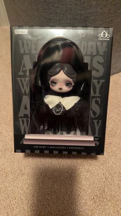 今天去Pleasanton泡泡玛特店里逛逛，正巧看到美版还有