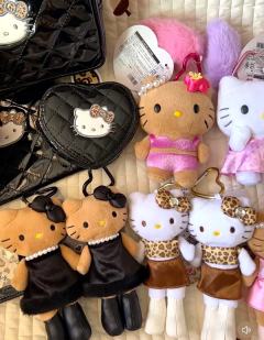 救命，Kitty￼酱这波太好看了 
🐆豹纹+长腿+黑皮+爱