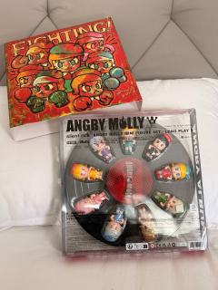 但这套molly黑胶真的很值得，千金难买我开心，这款做到了！