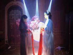 你就是我生命里的那枚偏振镜
🎬本场卡司:
🦊容时:余歌