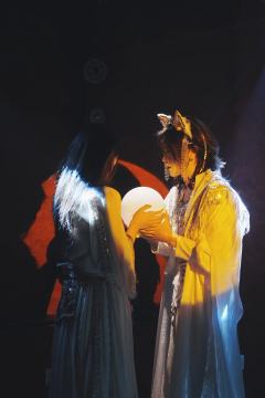 你有那么权威的姐姐进入青白副本
本场卡司 :贝贝 可乐 知