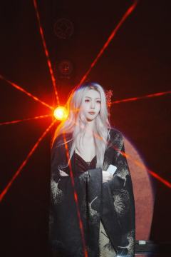 你有那么权威的姐姐进入青白副本
本场卡司 :贝贝 可乐 知