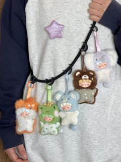 这套mini毛绒挂件敲可爱~ 每一个都有独特的性格设定 豆袋