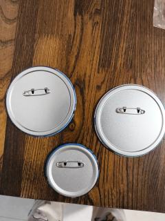 吃到了好价但是怕是盗的，图一我因为有反光所以拉低了一点亮度，