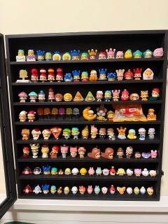 请叫我茉莉大王～
毛绒丑，关我们手办什么事儿～
