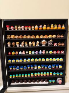 请叫我茉莉大王～
毛绒丑，关我们手办什么事儿～
