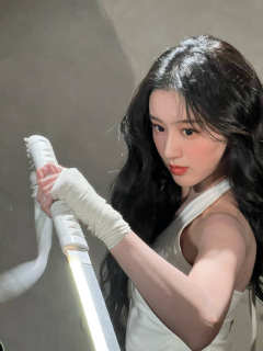 一身战损，一抹寒芒，将美强飒直接刻进DNA！