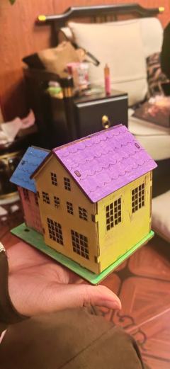 “斥鷃笑我困樊笼，不知大椿八千年。”

剧本：《草芥》
店家