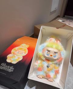 收到之前祈愿想要一个淡颜 到了后是个浓颜 不过颜值还是很高的