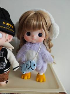 宝宝太美啦，这么幼态的脸穿女装一点也不违和，可以跟嘎子姐互换