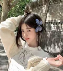 鞠婧祎和邓紫棋的头像少量觉得适合戴的