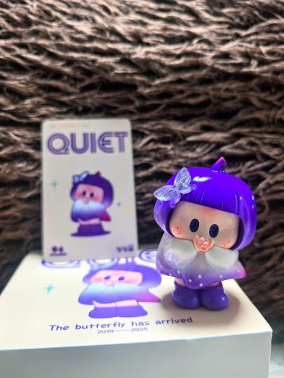 无需多言，就很美～非常美～美到心巴上了[心心眼R]静谧者就应该配紫色，安安静静的高贵小公主～爱你爱你😍