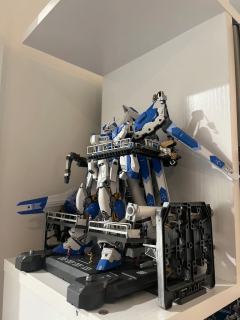 Rg四天王质量没得说。腿部联动非常的惊艳。造型也很好看。可惜