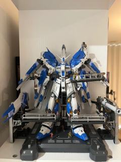 Rg四天王质量没得说。腿部联动非常的惊艳。造型也很好看。可惜