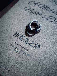 轻文本重互动的体验流剧本
很破圈的一次创新体验
融入了🍴�