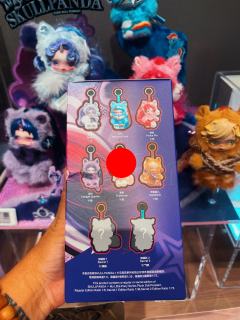 泡泡玛特的小马宝莉联名昨天又上台面了
复习了几篇手感攻略后想