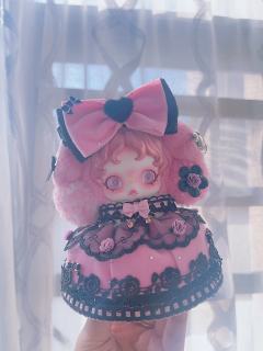 美乐蒂走一个甜酷风吧🆒
罕见的黑粉配色娃衣搭配美乐蒂
效果