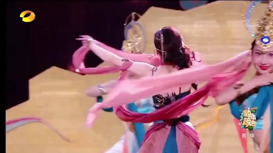 露思宝宝尊嘟很美自己剪的