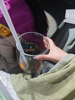 因为见过你爱我的样子，所以我也很清楚你已不再爱我…“神明死后