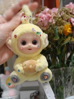 好宝
的妙用。
一直想要个怀档公仔，这不现成的嘛。
听说失焦