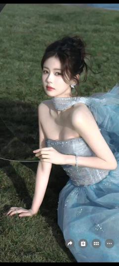 白鹿美照（希望白鹿能永远火下去）