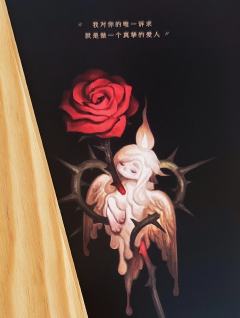 实物真的好美好美！！！质感超好～就是太贵啦！