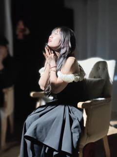 玩完《野菩萨》，也许你会对“剧本杀”这个词有全新理解。

—