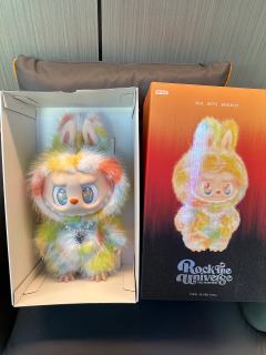 白皮Labubu好看，感觉实物比图片好看多了