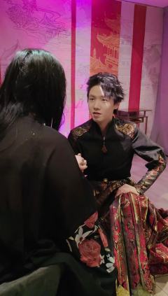 「弟弟，为什么不让我再抱你了？」

剧本名：同归
体验角色：