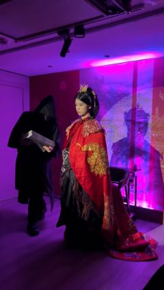「弟弟，为什么不让我再抱你了？」

剧本名：同归
体验角色：