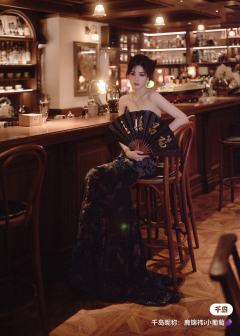 白鹿这套照片，你们喜欢哪一张？