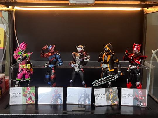 用尽毕生所学摆的姿势