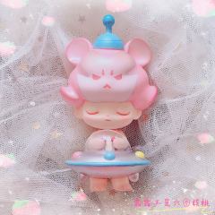 【露露不是六个核桃改娃】
风格是可爱软妹风~超好说话性格也很