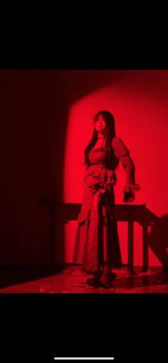 - 剧本名：《青白》
- 人数：3男3女
- 时长：8-9h