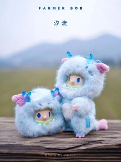 当绒绒的幻龙外套遇上BOB的帅气脸蛋,直接萌度拉满✨
从黯夜