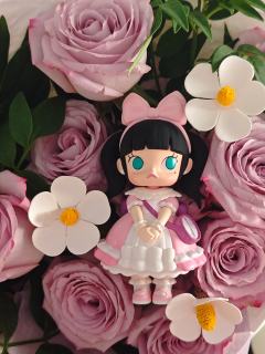 Molly好可爱😊

这个系列泡泡官方为啥不出一套娃呢

