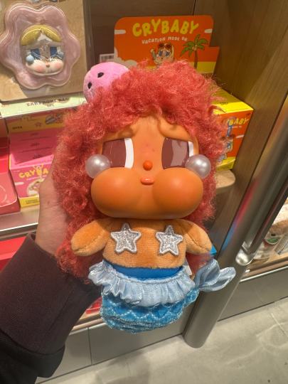 早上看到vacation上台面就跑去店里 等到晚上终于出了第一个亲生美人鱼美人鱼的眼泪：157g 小包干燥剂 上下完全没有空间 左右高位打盒