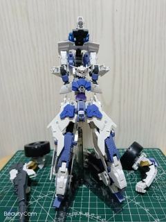 型号:载具
所属阵型:地球联合
代号:白色角马
载具数据:格