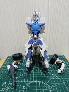 型号:载具
所属阵型:地球联合
代号:白色角马
载具数据:格